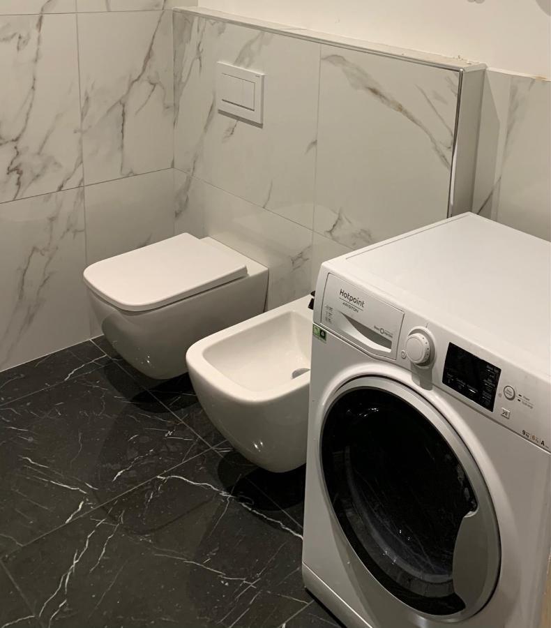 Ugo Bassi Lux Apartment Болонья Экстерьер фото