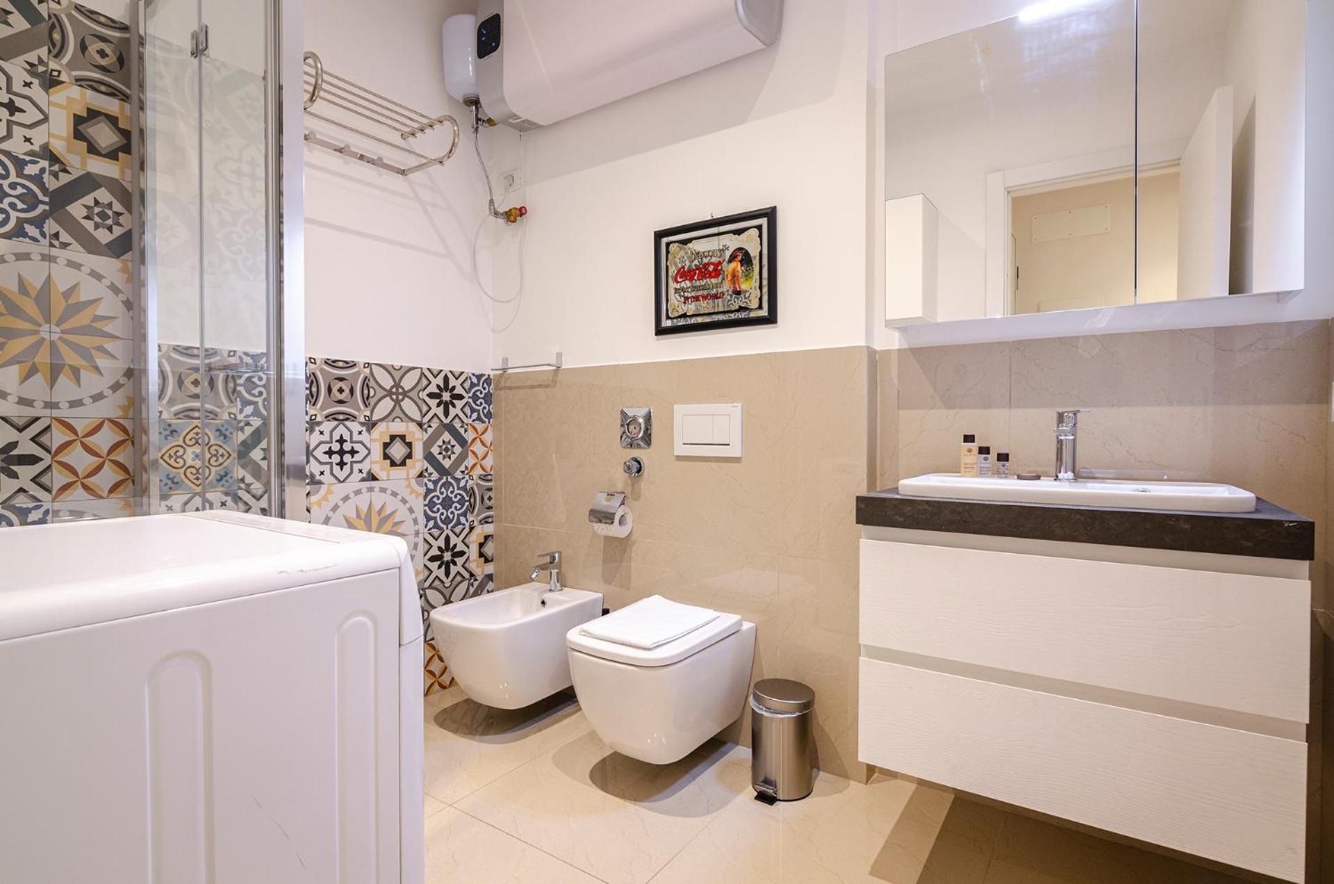 Ugo Bassi Lux Apartment Болонья Экстерьер фото