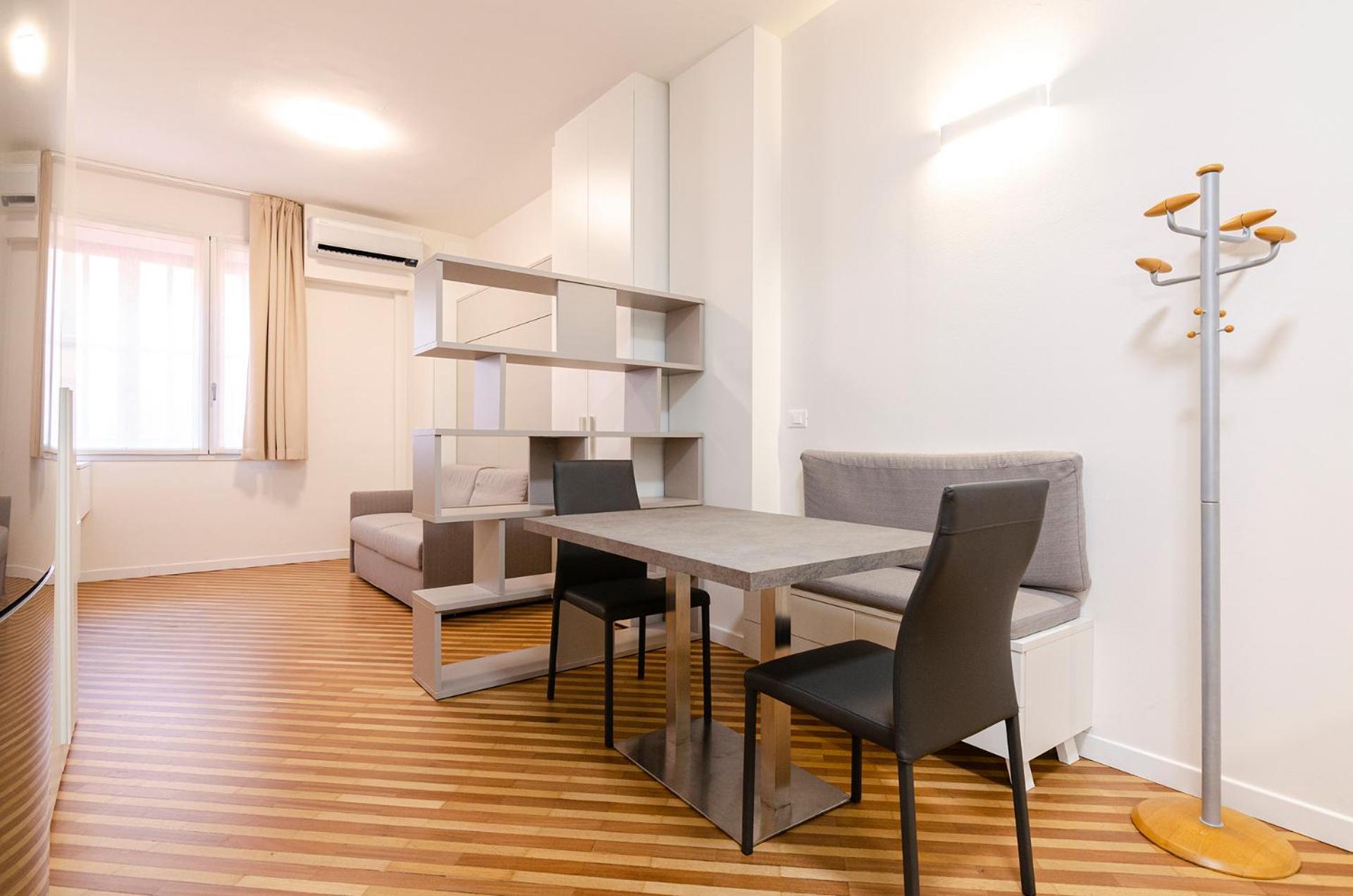 Ugo Bassi Lux Apartment Болонья Экстерьер фото